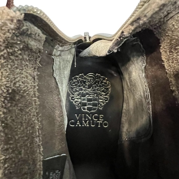 Vince Camuto Hamilton Italian Olive Green Suede Booties Size 7 EUC - Picture 5 of 7